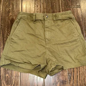 Madewell Olive Green Women's Shorts size small thumbnail 2