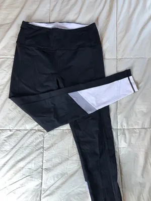 Victoria's Secret Victoria Sport Duo Color Leggings thumbnail 3