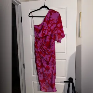 One Shoulder Pink and Red Midi Dress Size S thumbnail 4