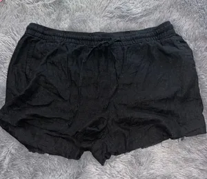 Black Flowy Shorts W Tie Size XL thumbnail 1