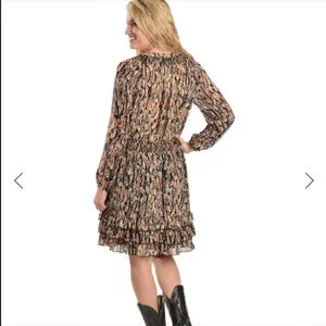 NWT Scully Feather Print Dress Patterned Garment Pink Size M thumbnail 3