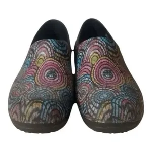 Crocs Women’s Neria Pro ll Graphic Clogs Size 8 Multicolor Pattern Rubber thumbnail 3
