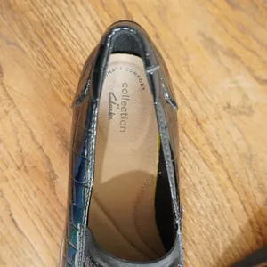 Clarks Collection Women's 8 Black‎ Croc Embossed Patent Leather Wedge Loafers thumbnail 7