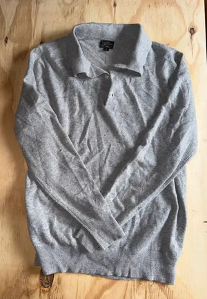 - [ ] J crew 100 percent cashmere size small great condition pre owned used knit fox thumbnail 1
