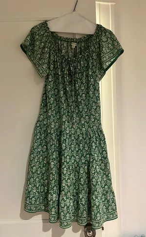 Max Studio Green Floral Mini Dress thumbnail 1
