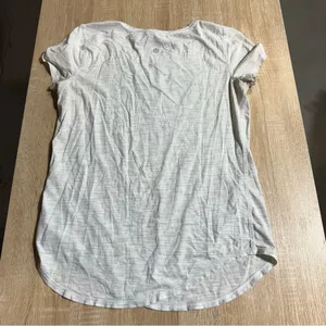 lululemon Light Gray Crewneck Active Athletic Short Sleeve Tee Size 4 GUC thumbnail 5