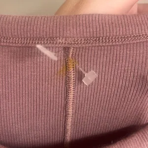 ✨Lululemon Hold Tight Cropped Tank Twilight Rose Sz Medium Top✨ thumbnail 8