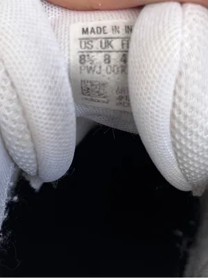 adidas Grand Court White and Black Classic Low Top Sneakers - Size 8.5 thumbnail 2