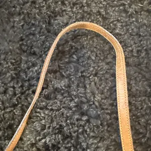 Vintage Dooney & Bourke Crossbody Bag Womens Medium Taupe Leather thumbnail 9