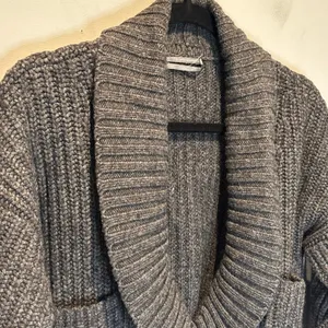 By Anthropologie Gray Chunky Knit Crapped Cardigan Sweater - size XS thumbnail 4