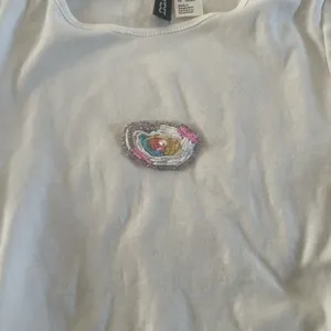 Boutique Oyster Shell Beaded top thumbnail 3
