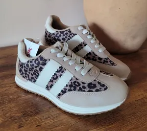 Dolce Vita Leopard Women's Minimal Normcore Sneaker Sz 7 New thumbnail 1