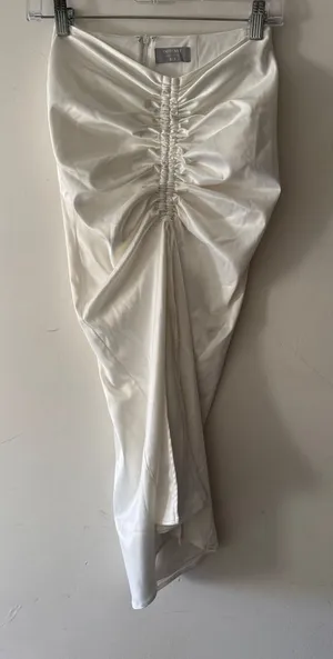 Outcast Ivory White Satin Cinched Draped Skirt Adjustable‎ thumbnail 1