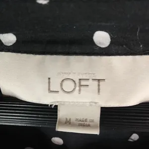 Loft M Cotton Silk Blend Long Sleeved Polka Dot Workwear Top in Black White thumbnail 5