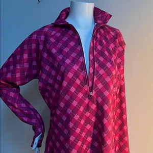 Nike Pro long sleeve purple and Pink 1/2 zip up Apparel with thumb holes thumbnail 3