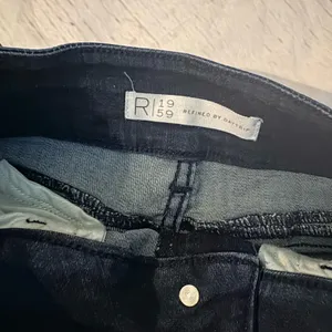 R1959 refined by daytrip size 27 darkwash thumbnail 5