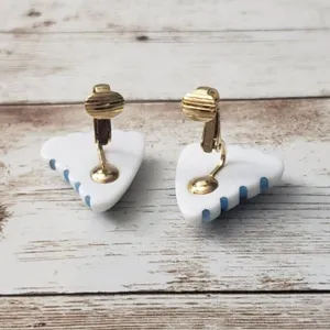 Vintage Clip On Earrings thumbnail 4