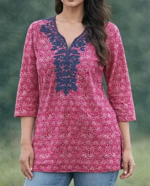 Roller Rabbit 3/4 Length Sleeve Embroidered V Neck Tunic Top Pink Blue XS thumbnail 1