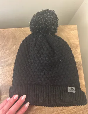 Adidas Women’s Beanie thumbnail 1
