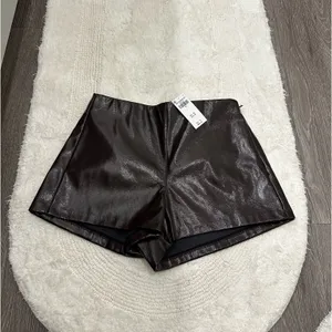 Abercrombie Stretch vegan glossy leather micro short thumbnail 7