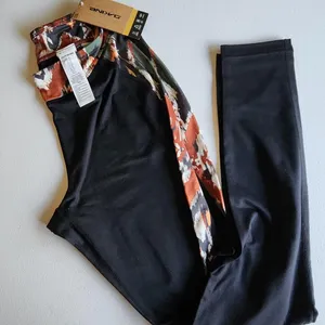 Dakine Women's Black Leggings thumbnail 1
