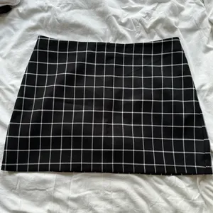 Urban Outfitters Checkered Mini Skirt thumbnail 1