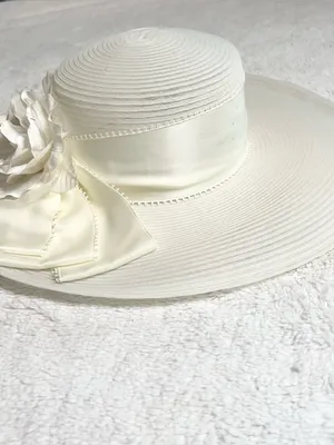 American Vintage Vintage Ivory White Wide Brim Floral Fascinator Derby Hat Wedding Church Bride thumbnail 5