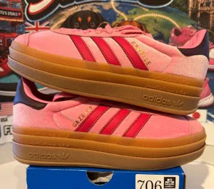 Women’s Adidas Gazelle Bold Fuzzie 7W thumbnail 1