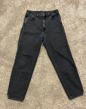 Stradivarius Black Mom Jeans thumbnail 1