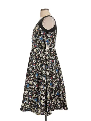 Hell Bunny Black Skull Print V-Neck Fit & Flare Dress thumbnail 4