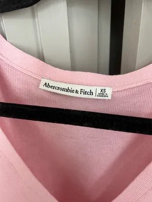 Abercrombie & Fitch V-Neck Cutaway Sweater Vest, XS, Light Pink NWT thumbnail 5