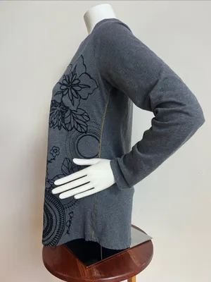 Desigual Gray V-Neck Long Sleeve Floral tee thumbnail 6