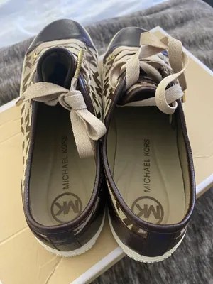 Michael Kors Womans MK Monogram City Sneakers Tennis Shoes Mocha Size 7 M Womens thumbnail 4