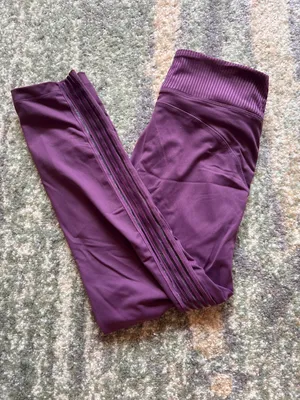 Victoria Secret Leggings thumbnail 1