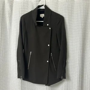 Aritzia Wilfred Mayet Crepe Jacket in Olive Green Size XXXS thumbnail 4