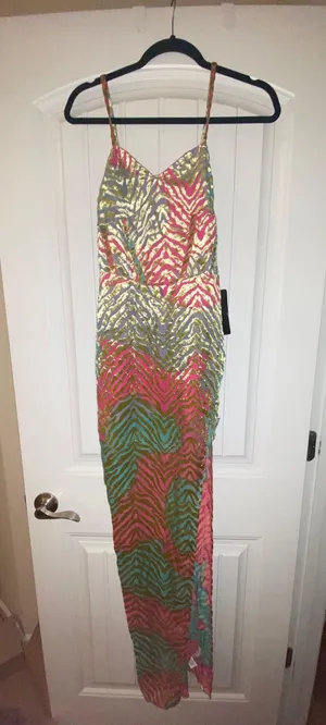 Pretty Little Thing Maxi Dress thumbnail 3