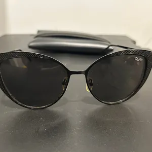 Quay Australia Black Modern Oval Sunglasses thumbnail 7
