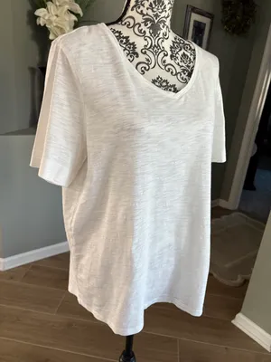 Chico’s Size 2 Large White Hi Lo Short Sleeve Top thumbnail 2