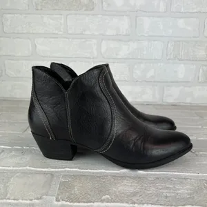 Ariat Astor Ankle Booties Womens 6.5 B Black Leather Low Heel Zip Coast Cowgirl thumbnail 2