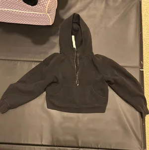 Lululemon Half-Zip Scuba thumbnail 1