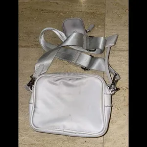 Sol And Selene Beige Crossbody Shoulder Utility Bag W small Pouch‎ thumbnail 2