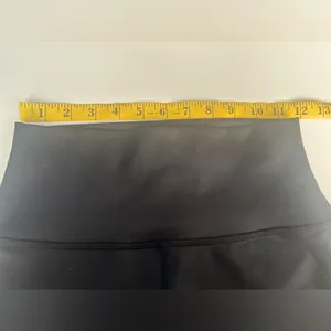 Alo yoga bike shorts thumbnail 5