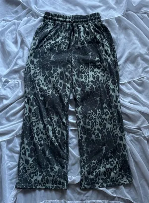 Best Lucky Wide Leg Leopard Print Sweatpants thumbnail 1
