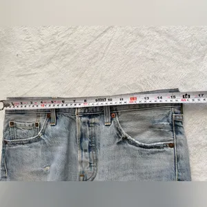 Levi’s 501 Distressed Denim Shorts Light Wash Frayed Hem Button Fly thumbnail 7