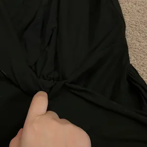 White House black market wrap top M‎ thumbnail 4