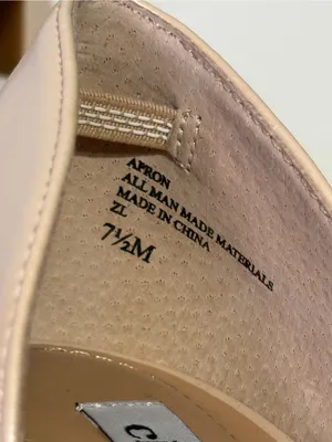 Charles David Apron Pump Shoes Sz 7.5 thumbnail 13