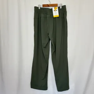 Member's Mark Green Wide Leg Travel Pants Elastic Waist NWT Womens Medium thumbnail 3