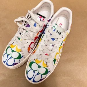 coach Clip Low Top Sneaker In Rainbow Signature Canvas CI898 FOR MEN thumbnail 2