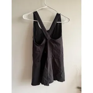 Lululemon Black Cross Back Built-in Bra Peplum Athletic Tank Top Womens‎ Small thumbnail 3
