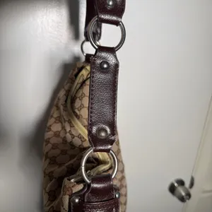 Gucci Brown GG Canvas Shoulder Bag-READ thumbnail 7